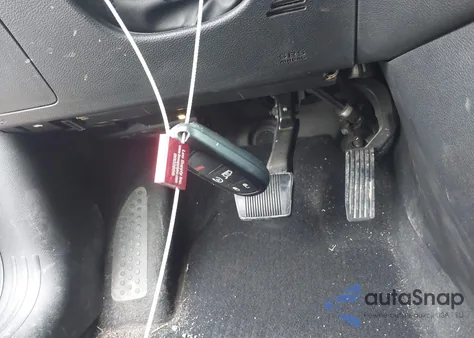 2019 Jeep Cherokee Altitude 4X4 from USA, damaged, VIN 1C4PJMLX8KD484071